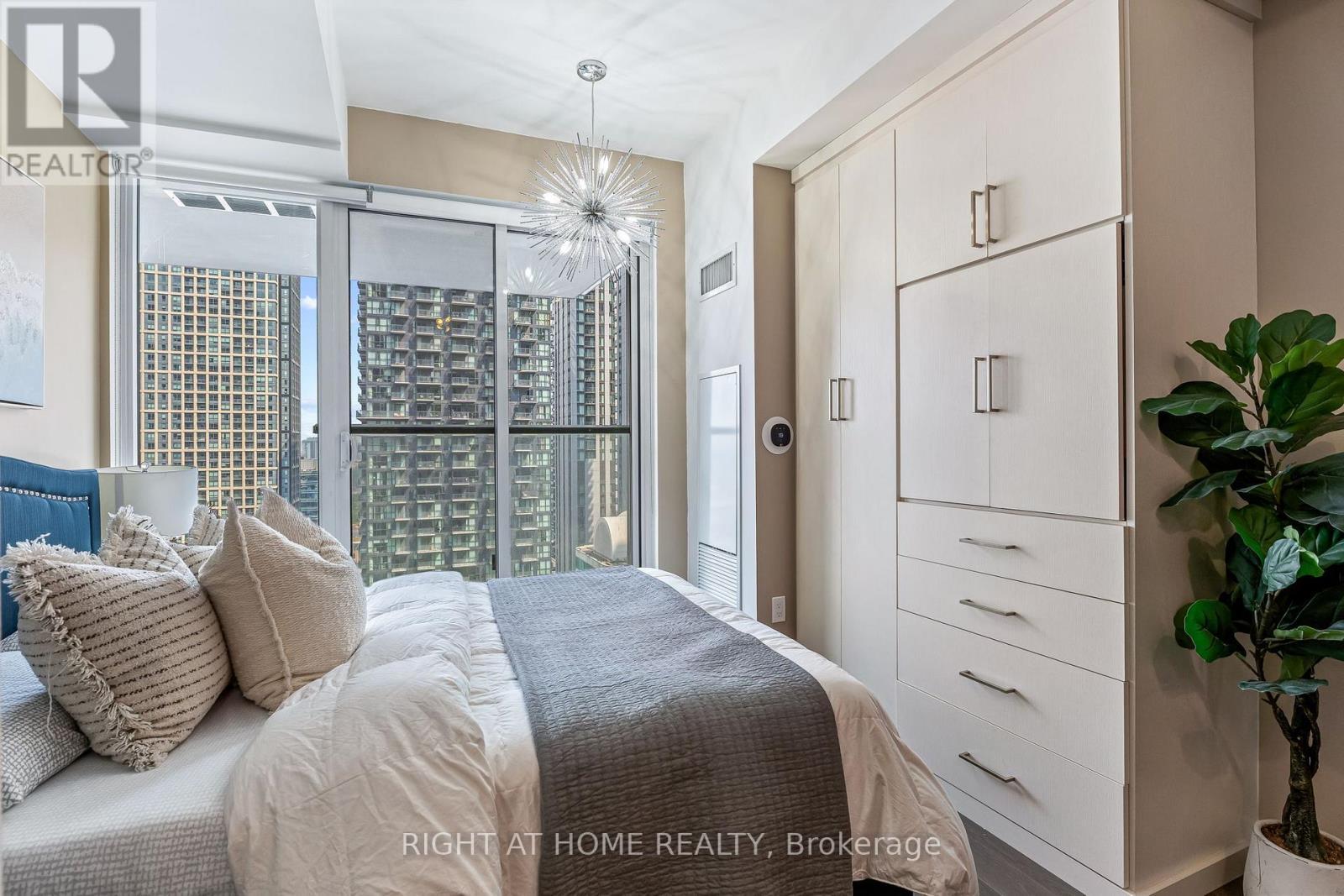 3110 - 115 Blue Jays Way, Toronto, ON - Indoor Photo Showing Bedroom