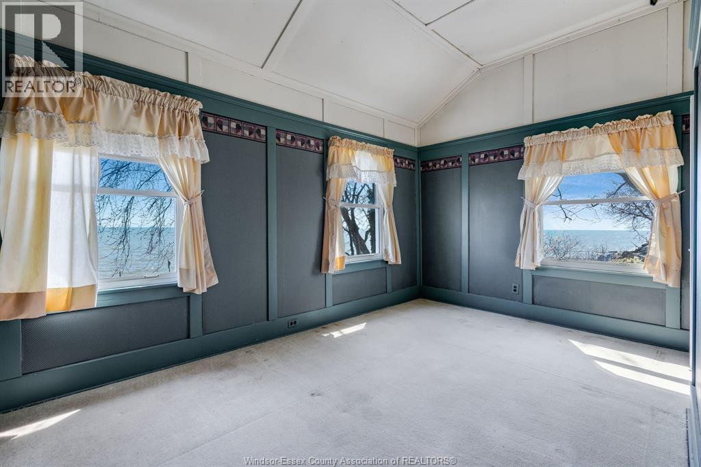 1247 Heritage Road, Kingsville, ON - Indoor Photo Showing Other Room