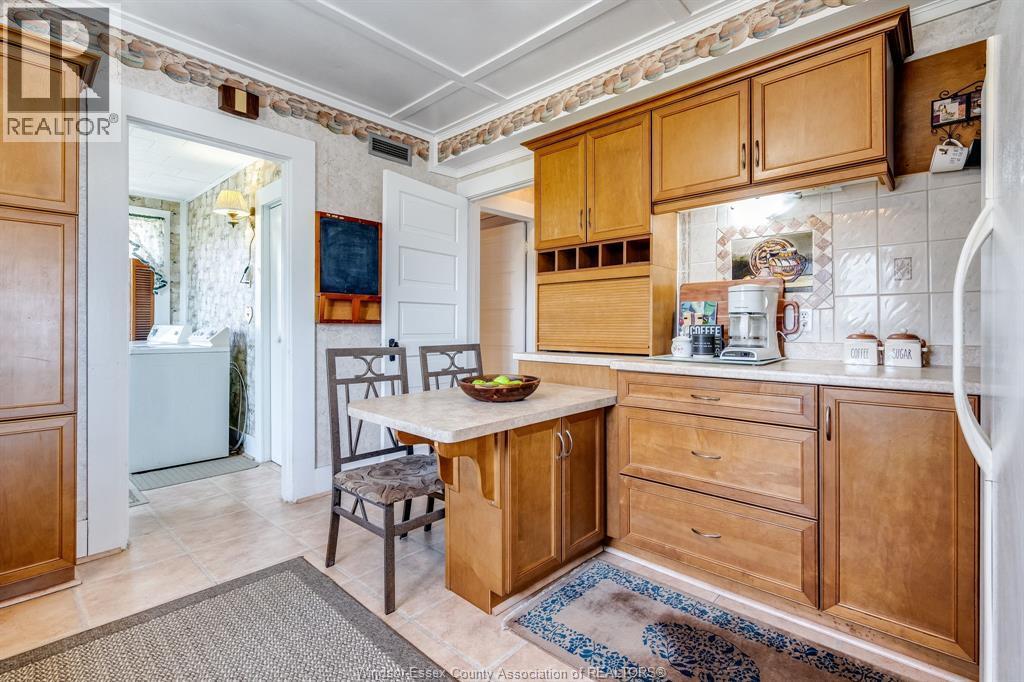 1247 Heritage Road, Kingsville, ON - Indoor Photo Showing Kitchen