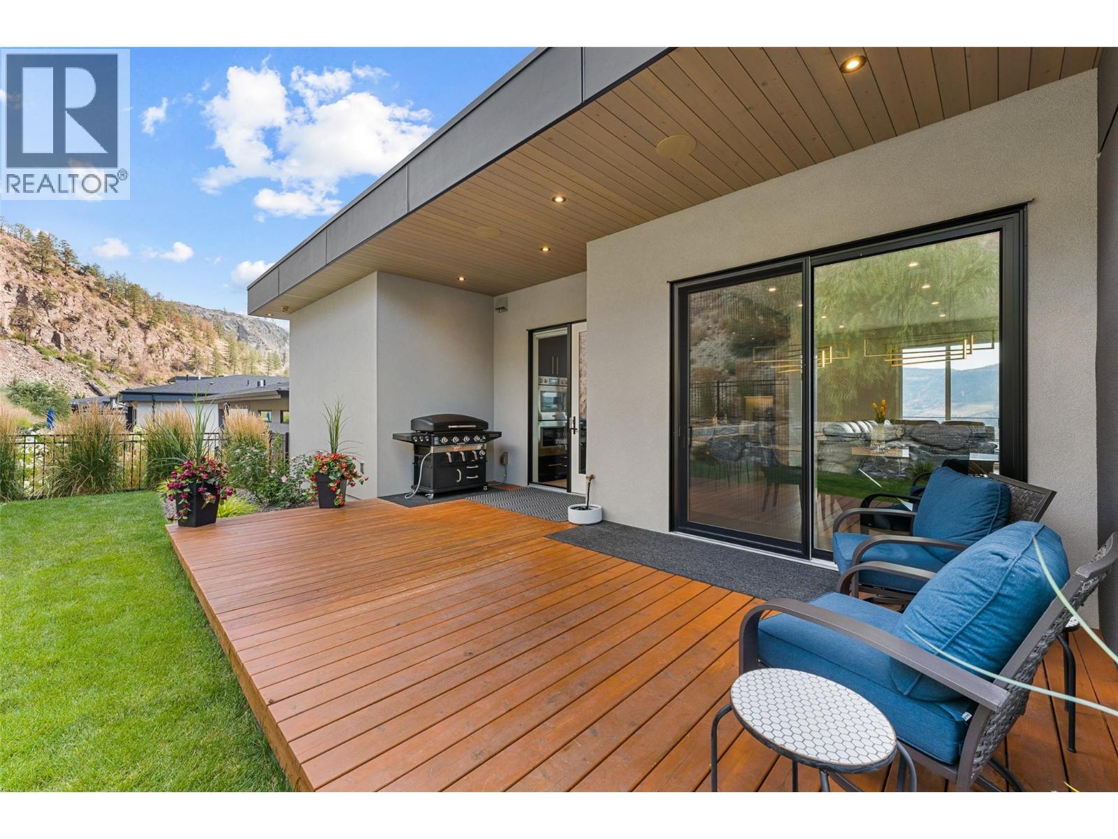 9829 Beacon Hill Crescent, Lake Country, BC - Outdoor With Deck Patio Veranda With Exterior