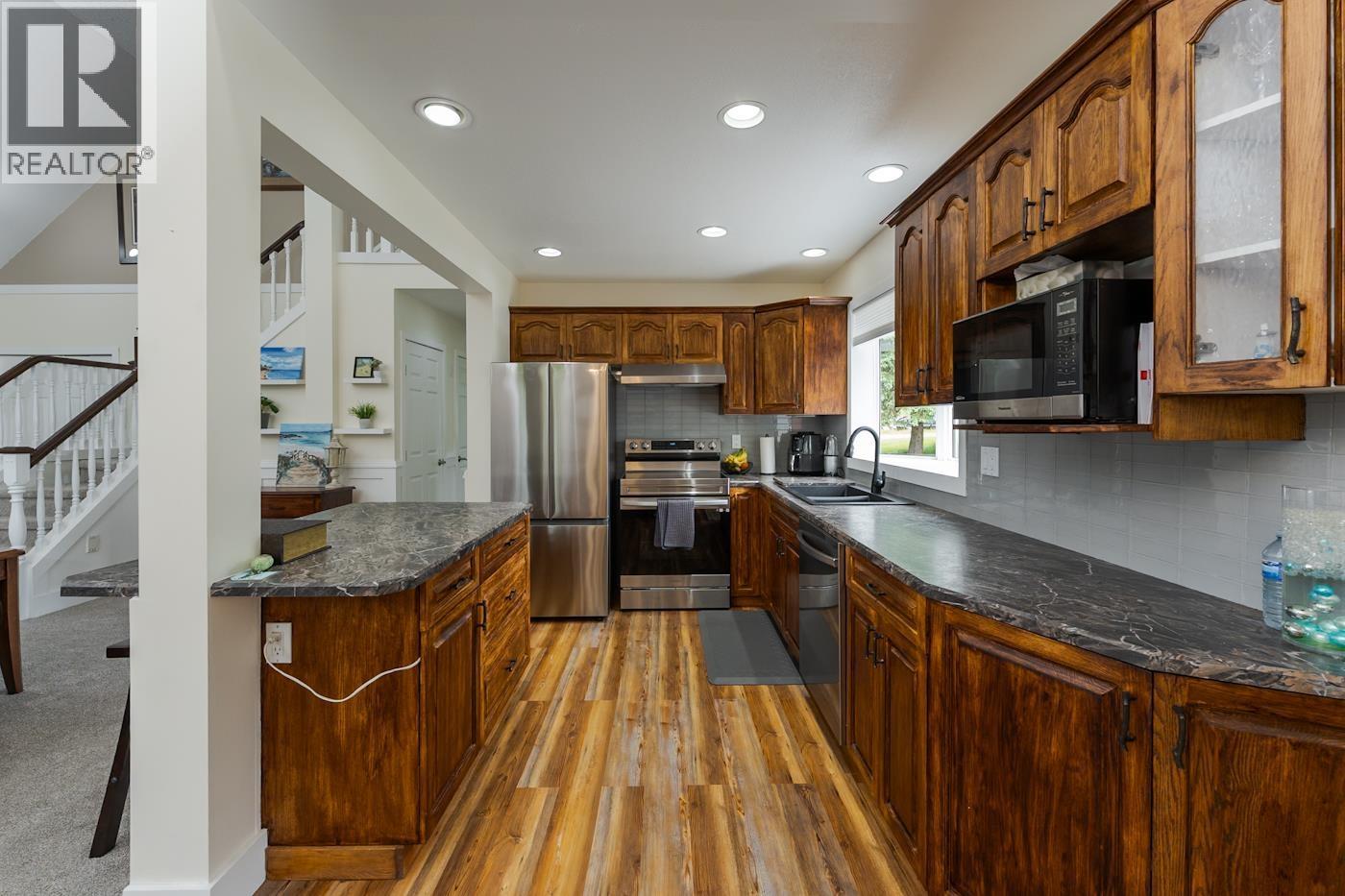 1165 Adams Road, Prince George, BC - Indoor Photo Showing Kitchen With Double Sink