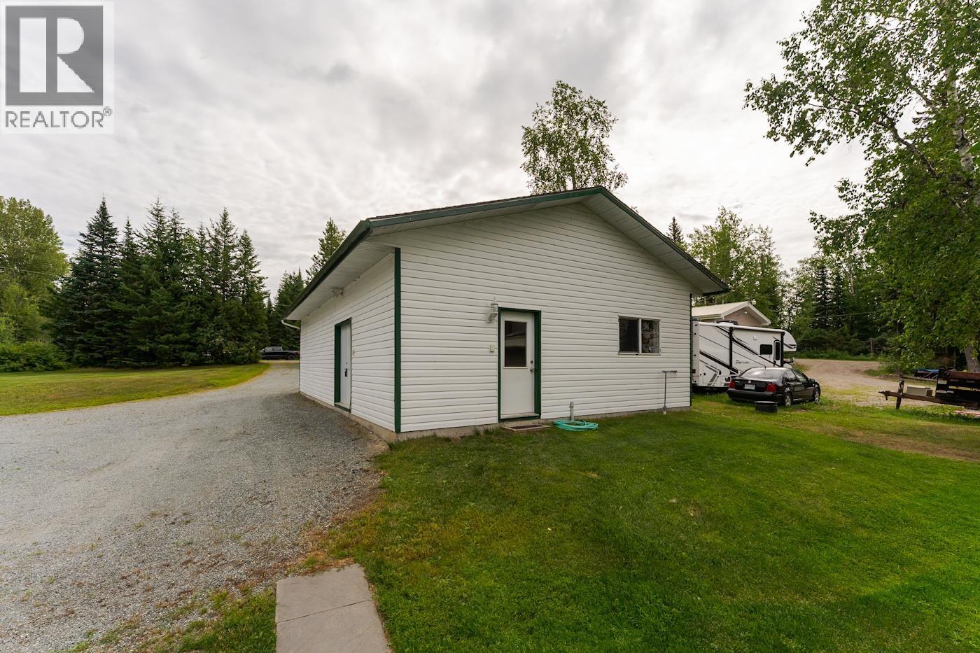 1165 Adams Road, Prince George, BC - Outdoor