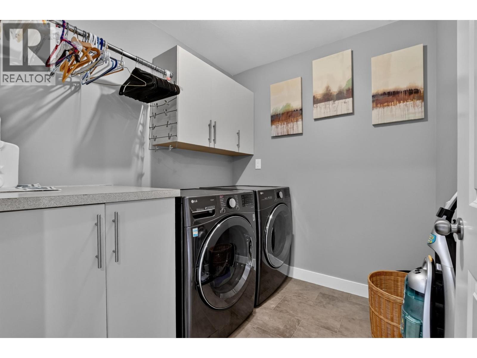 7557 Loedel Crescent, Prince George, BC - Indoor Photo Showing Laundry Room