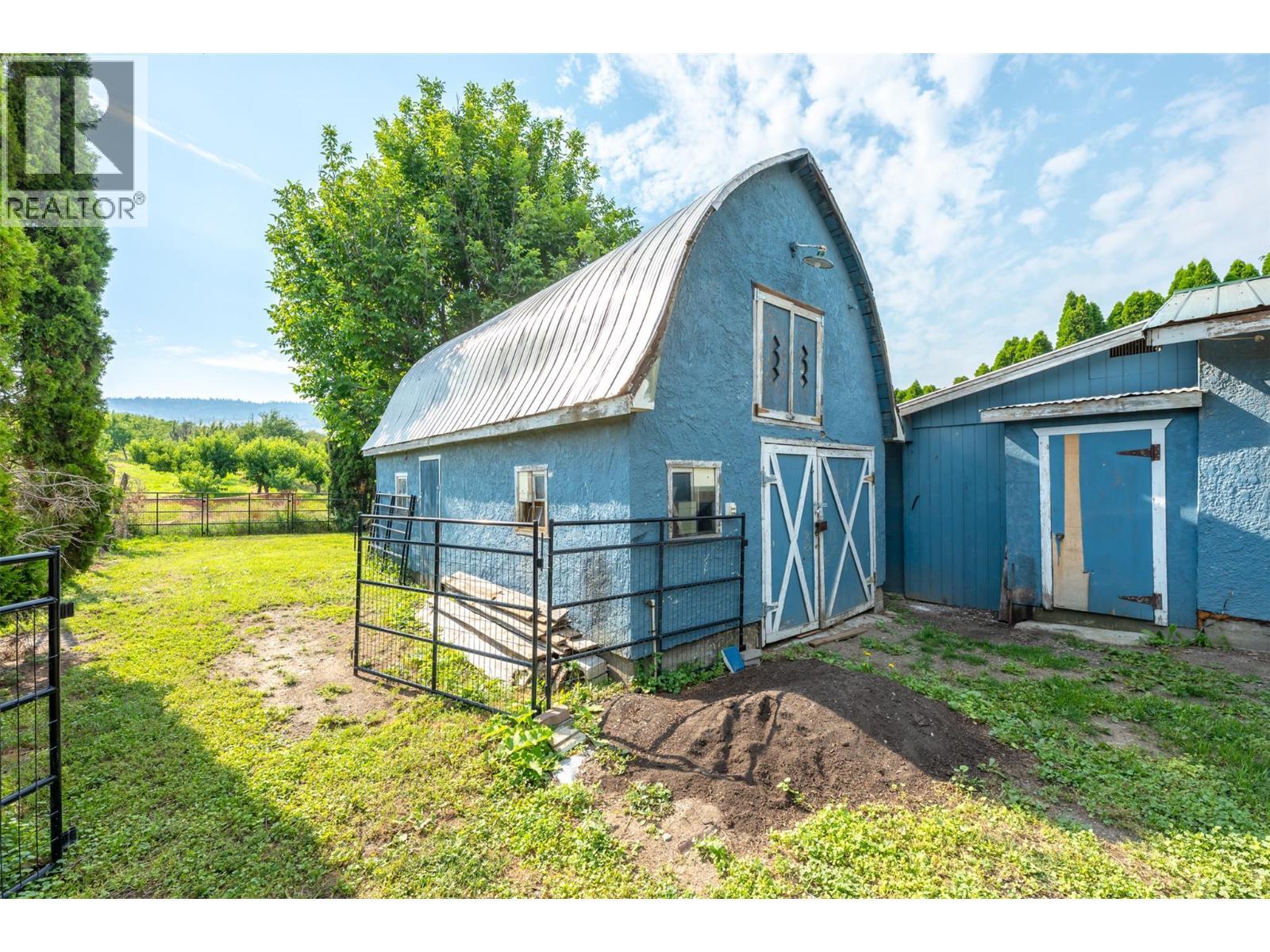 5401 Highway 97, Oliver, BC - Outdoor