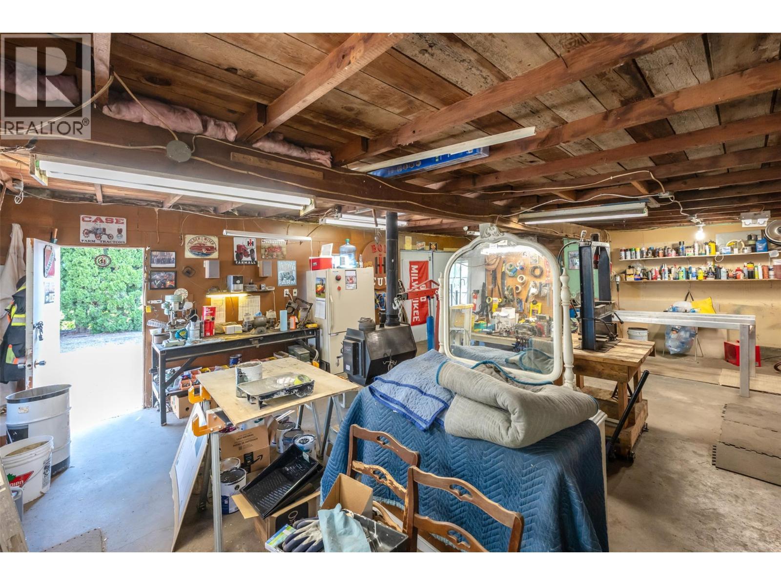 5401 Highway 97, Oliver, BC - Indoor Photo Showing Basement