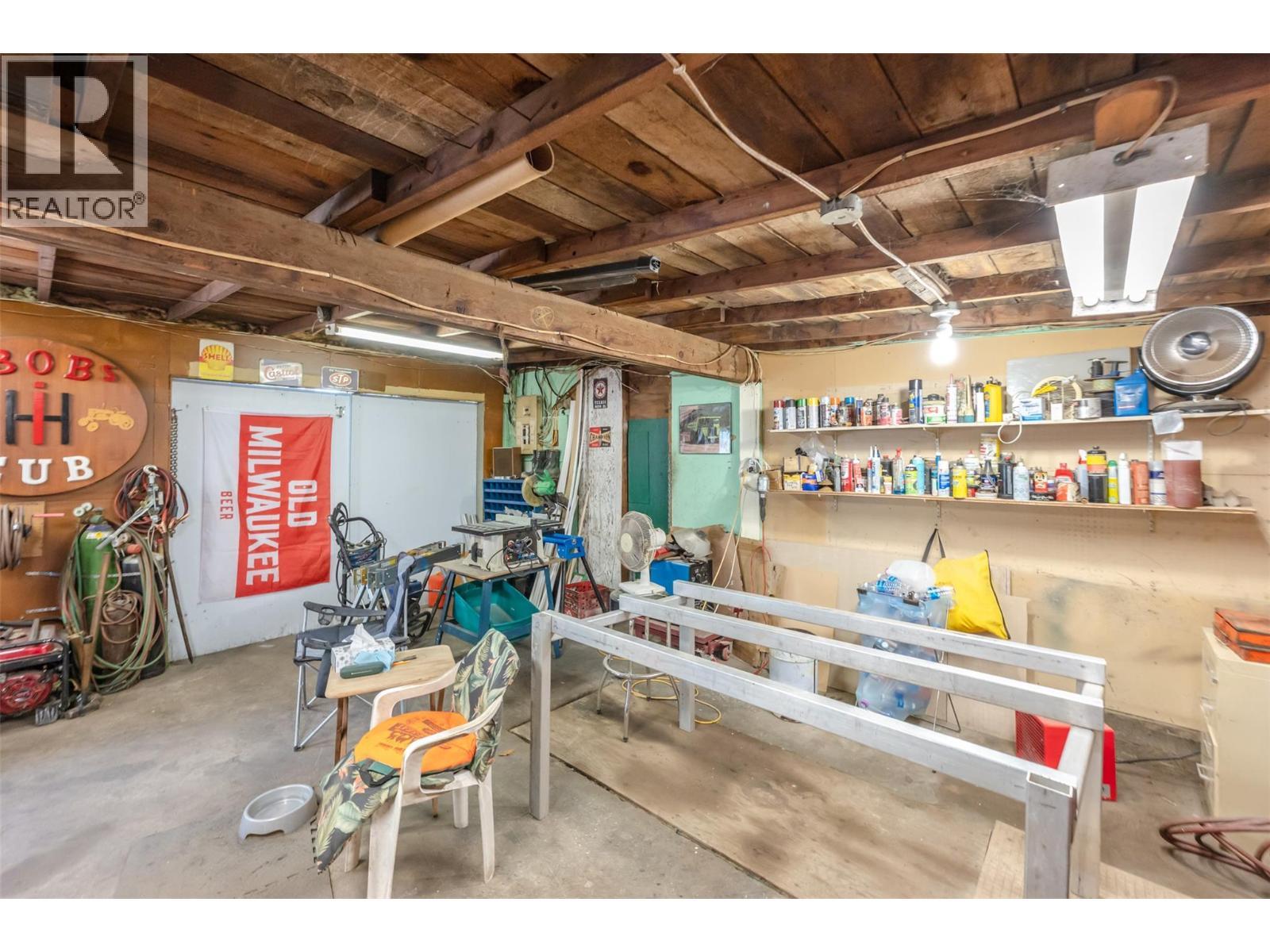 5401 Highway 97, Oliver, BC - Indoor Photo Showing Basement
