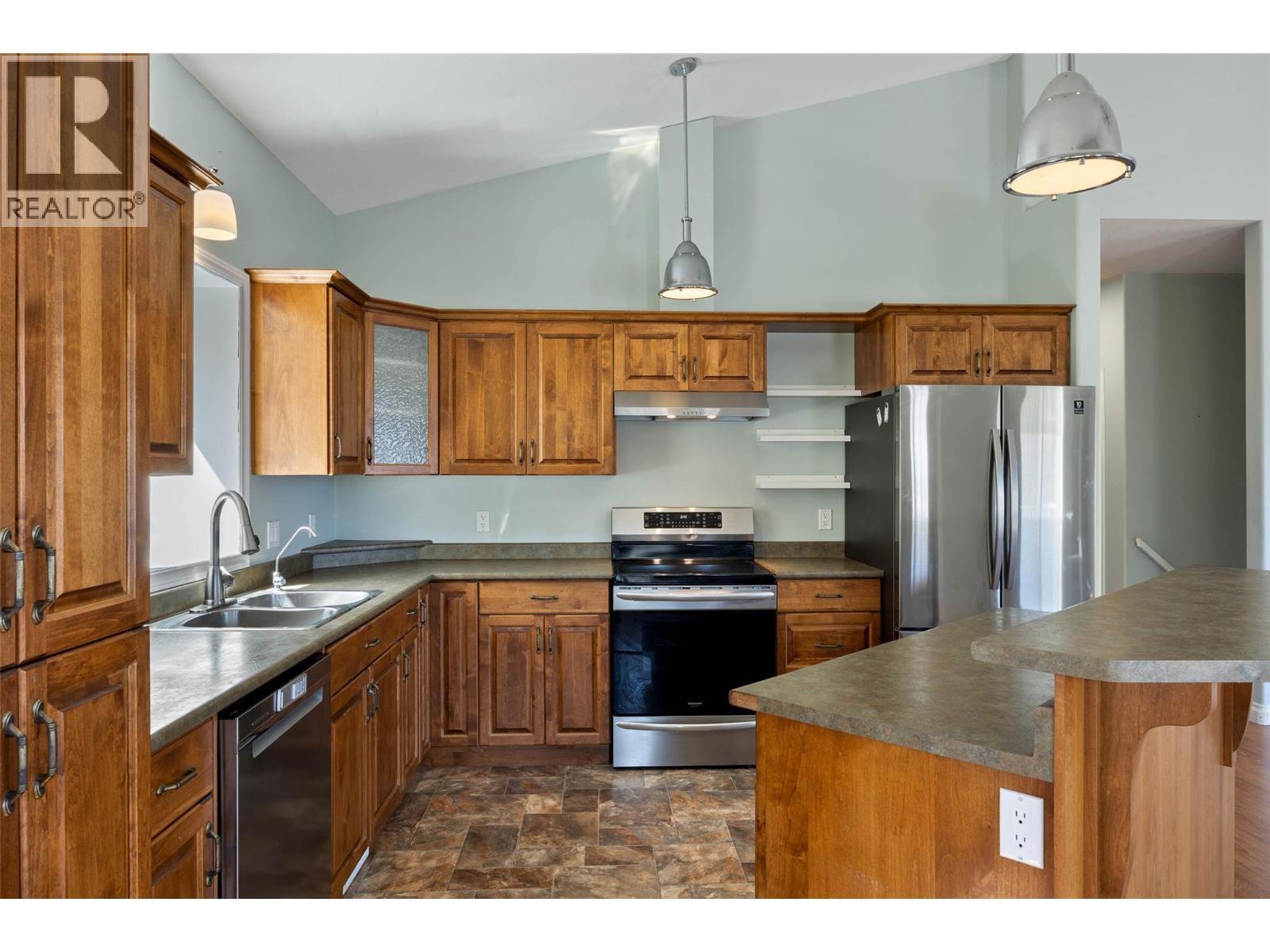 6216 Savona Access Road, Kamloops, BC - Indoor Photo Showing Kitchen With Double Sink
