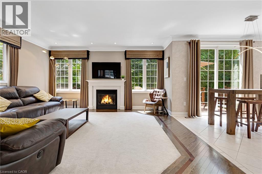 170 Garth Massey Drive, Cambridge, ON - Indoor Photo Showing Living Room With Fireplace