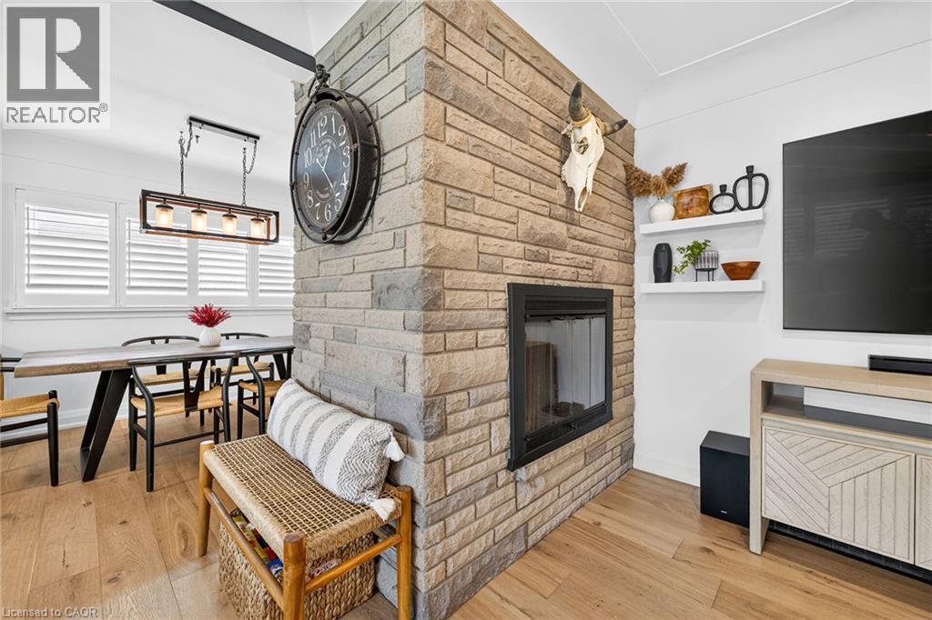 4 Compton Place, Hamilton, ON - Indoor With Fireplace