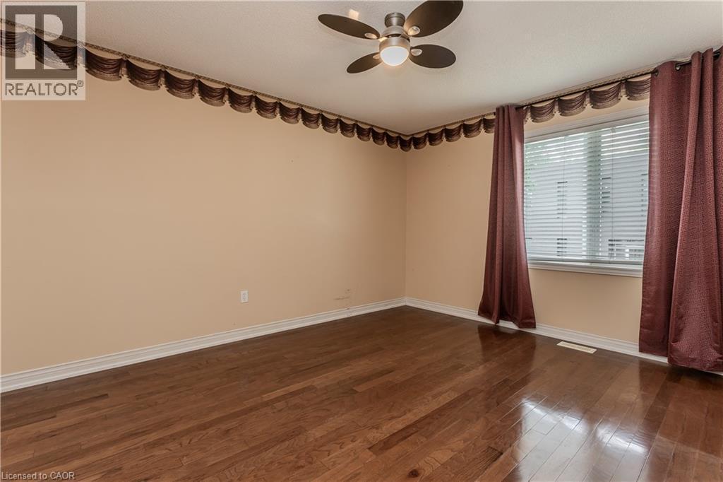 2010 Grovetree Lane, Burlington, ON - Indoor Photo Showing Other Room
