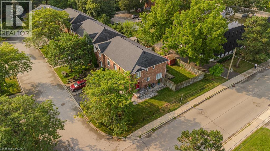 2010 Grovetree Lane, Burlington, ON - Outdoor With View