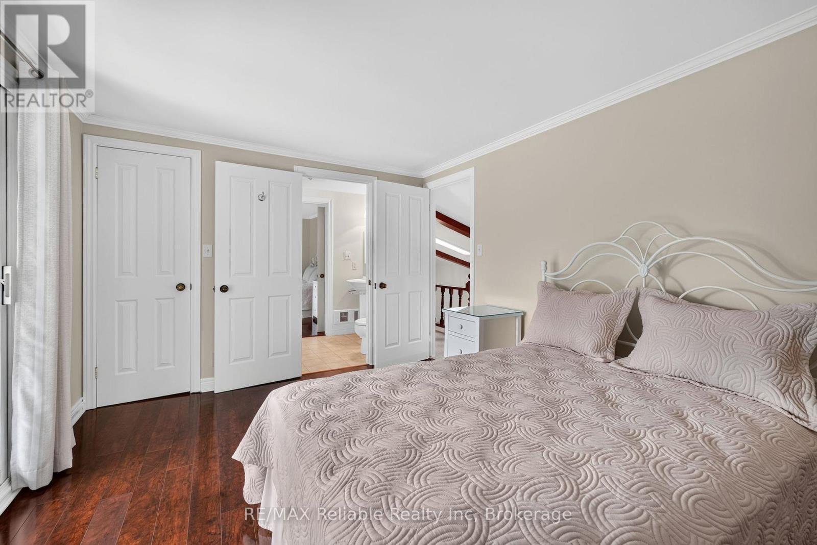 60 Tuyll Street, Bluewater (Bayfield), ON - Indoor Photo Showing Bedroom