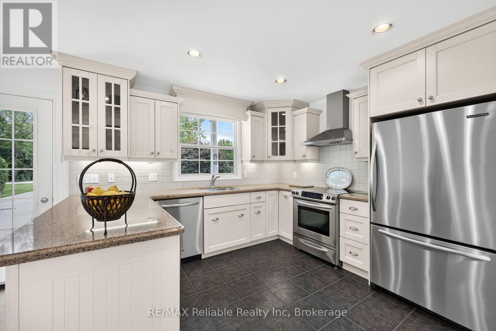 60 Tuyll Street, Bluewater (Bayfield), ON - Indoor Photo Showing Kitchen With Stainless Steel Kitchen With Upgraded Kitchen