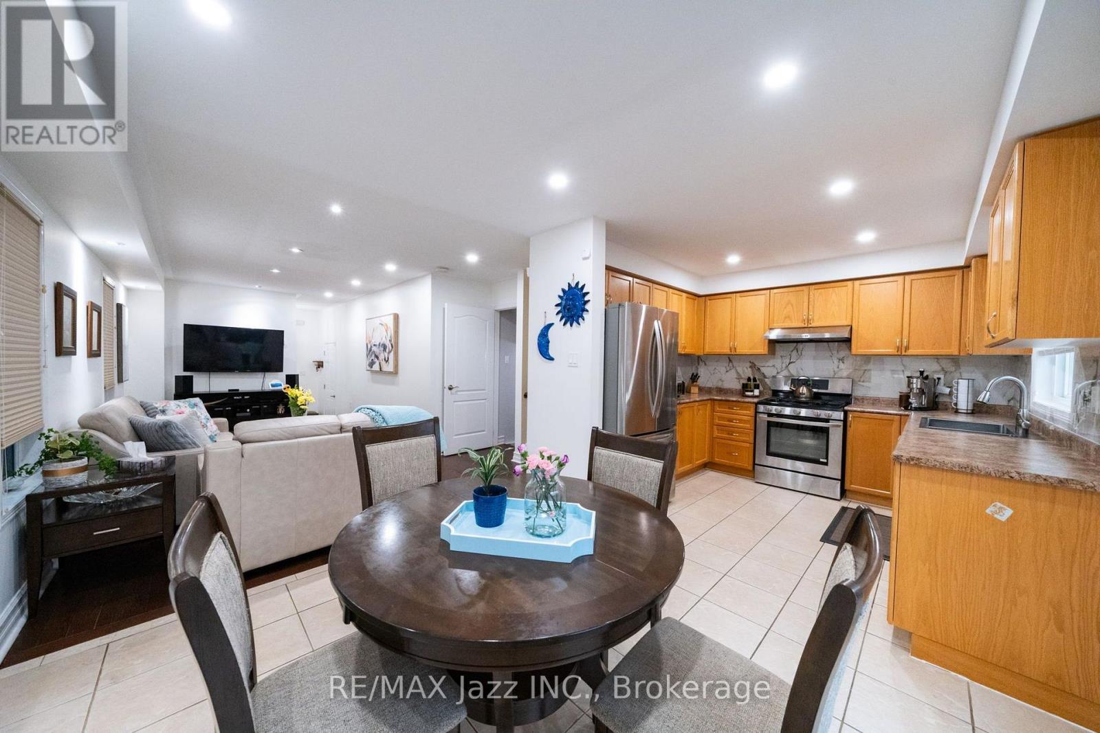 412 Reeves Way Boulevard, Whitchurch-Stouffville (Stouffville), ON - Indoor