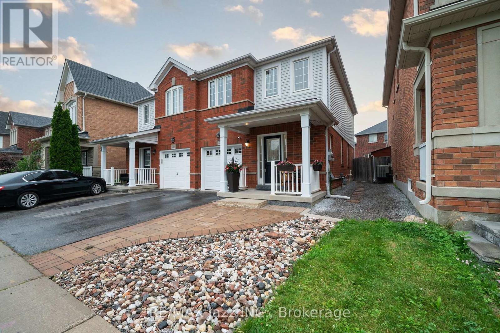 412 Reeves Way Boulevard, Whitchurch-Stouffville (Stouffville), ON - Outdoor With Deck Patio Veranda With Facade