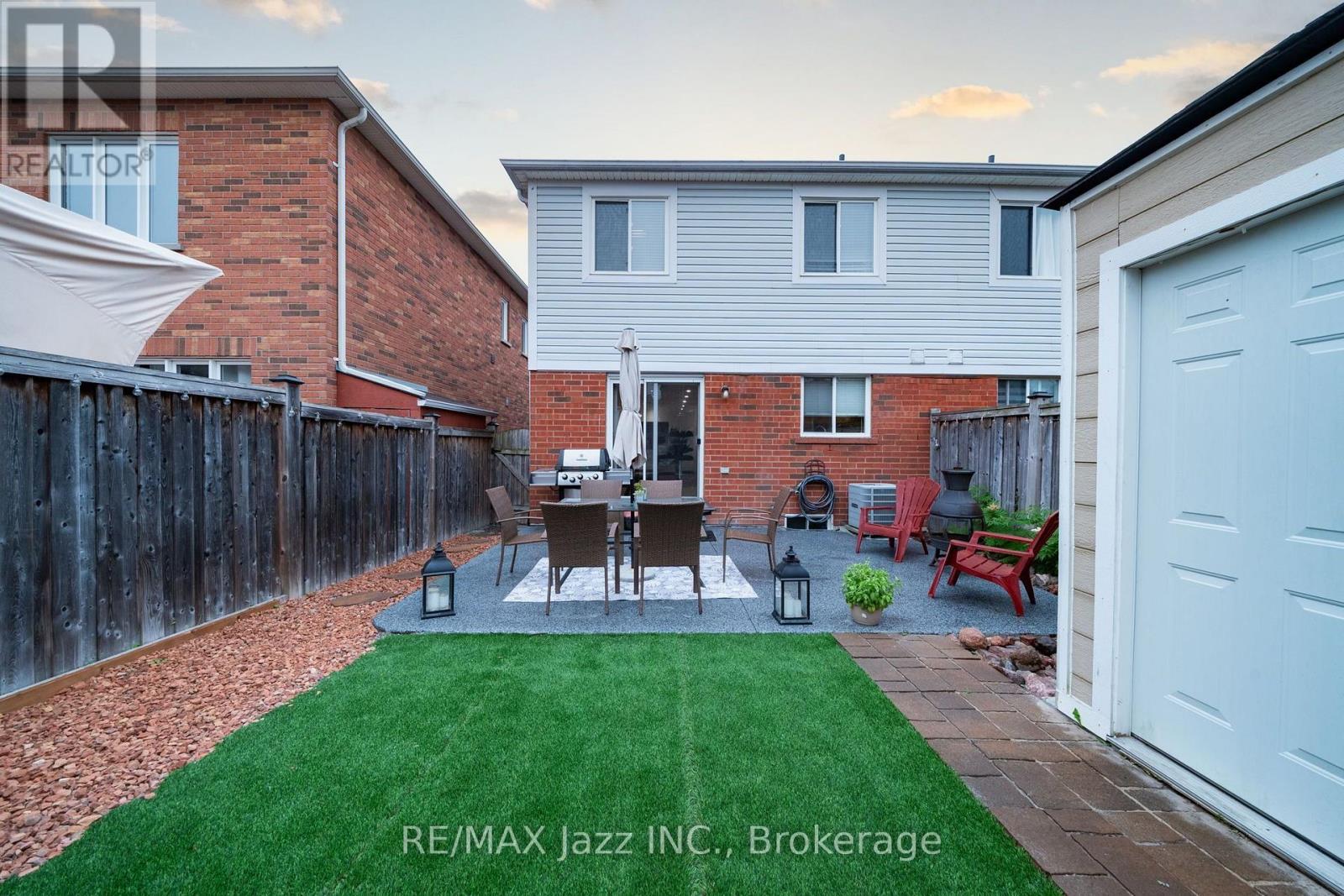 412 Reeves Way Boulevard, Whitchurch-Stouffville (Stouffville), ON - Outdoor With Exterior