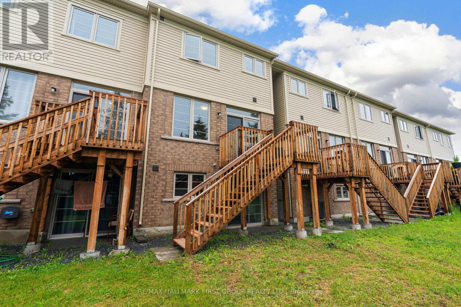 77 Air Dancer Crescent, Oshawa, ON - Outdoor With Exterior