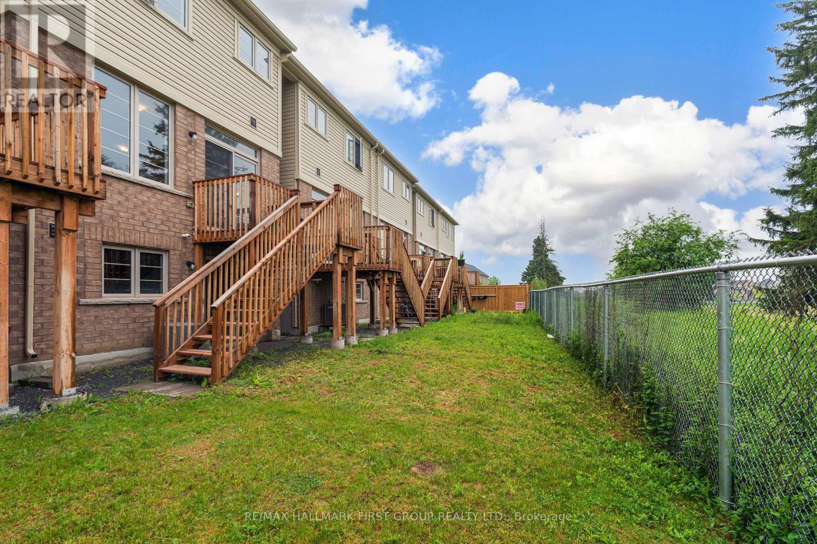 77 Air Dancer Crescent, Oshawa, ON - Outdoor