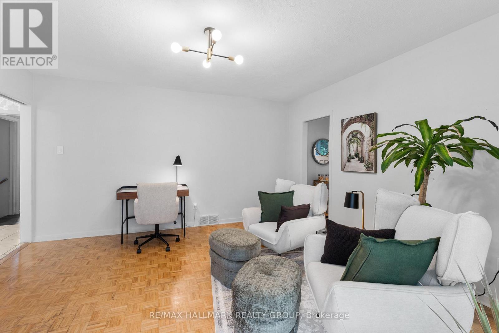 932 Dresden Crescent, Ottawa, ON - Indoor