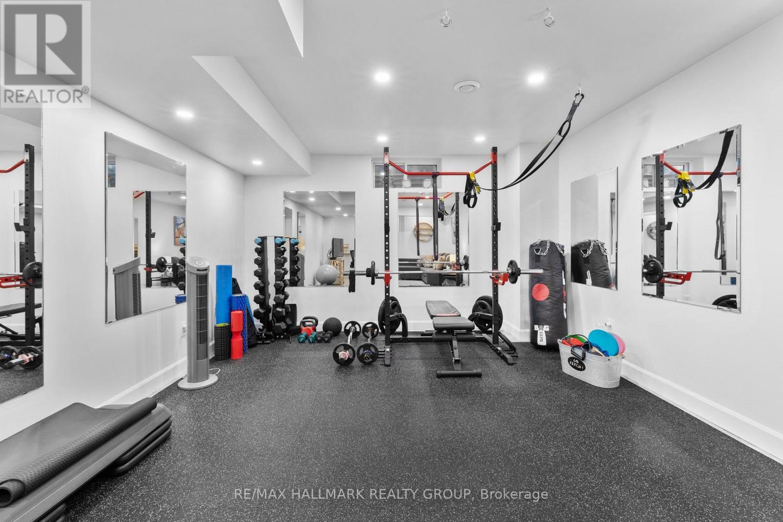 932 Dresden Crescent, Ottawa, ON - Indoor Photo Showing Gym Room