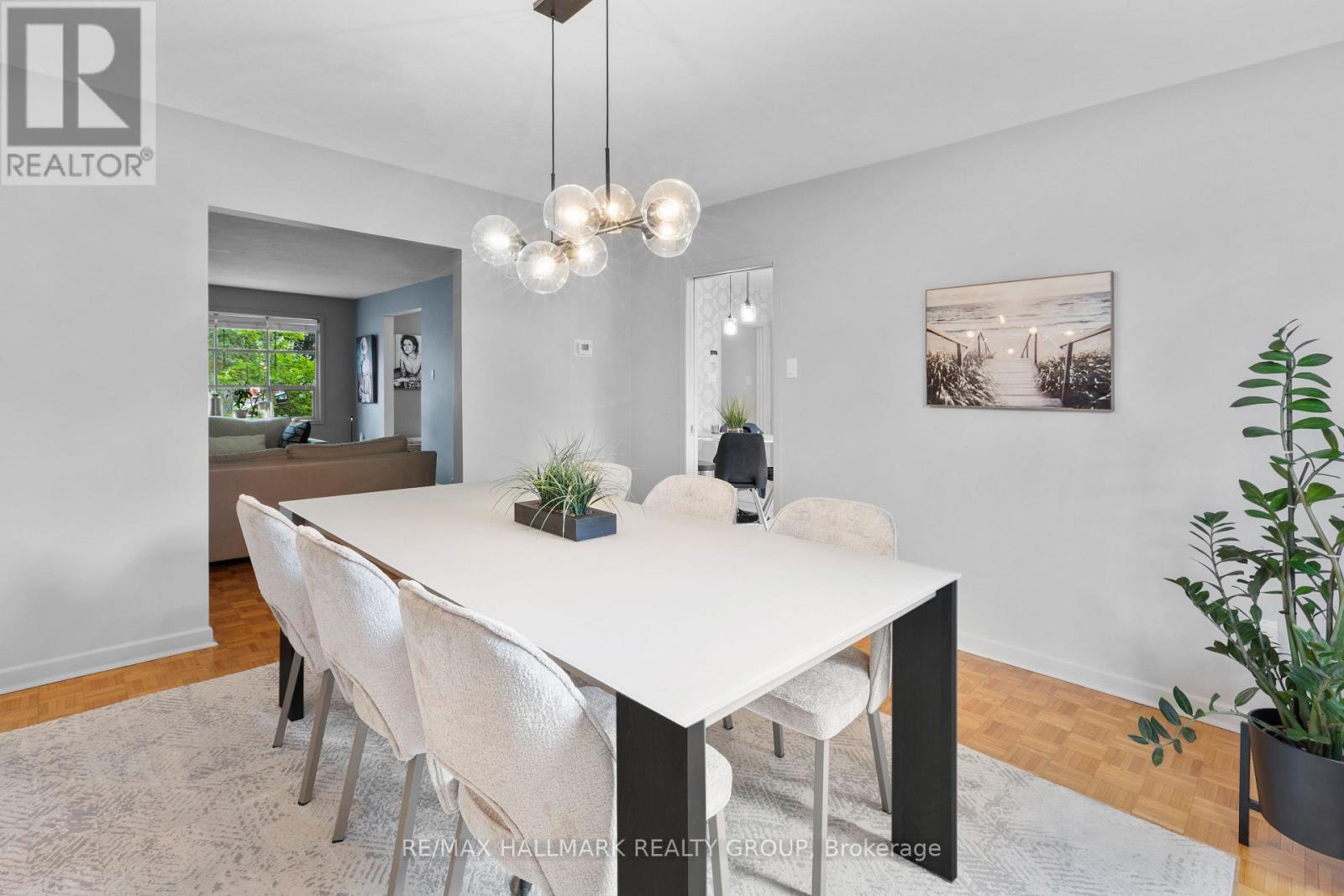 932 Dresden Crescent, Ottawa, ON - Indoor Photo Showing Dining Room