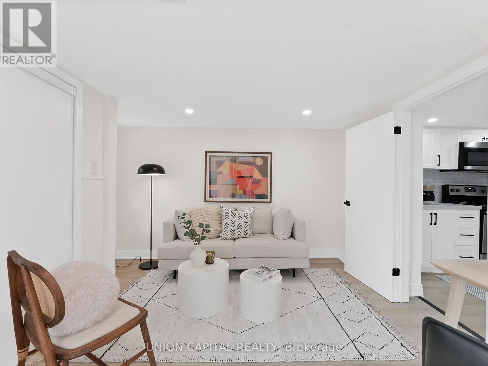 1373 Davenport Road, Toronto, ON - Indoor