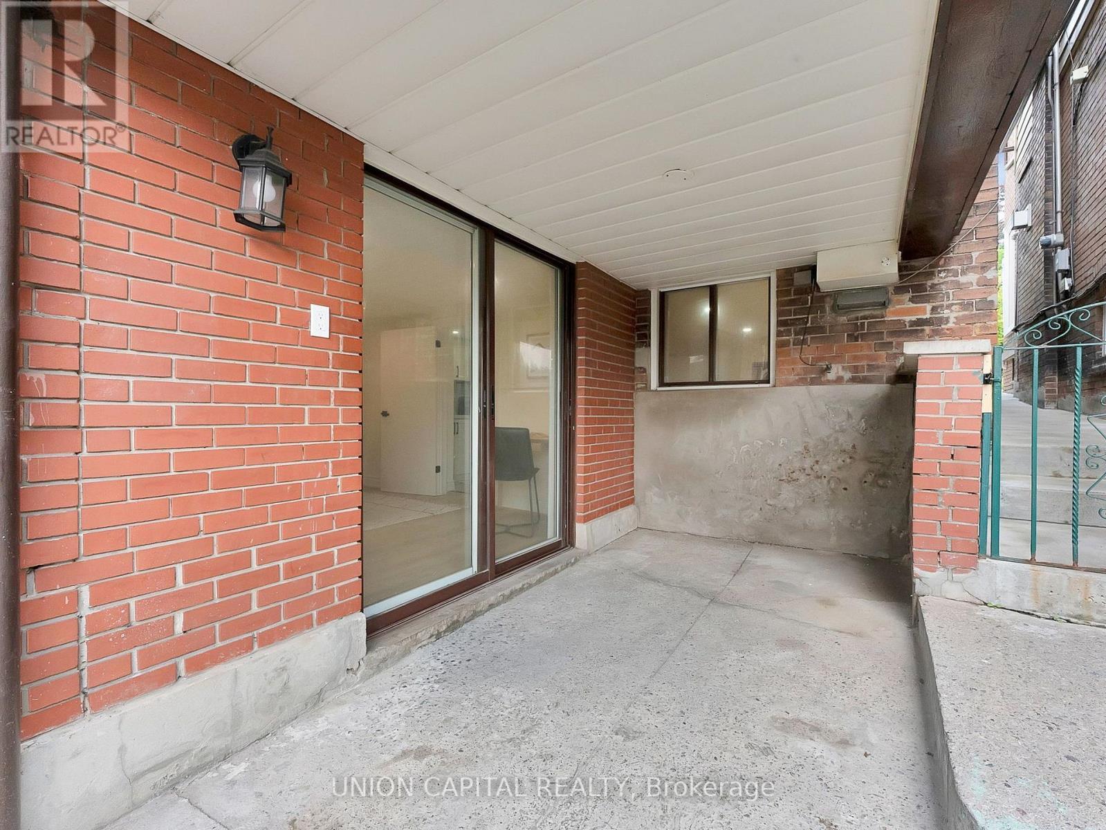 1373 Davenport Road, Toronto, ON - Outdoor With Exterior