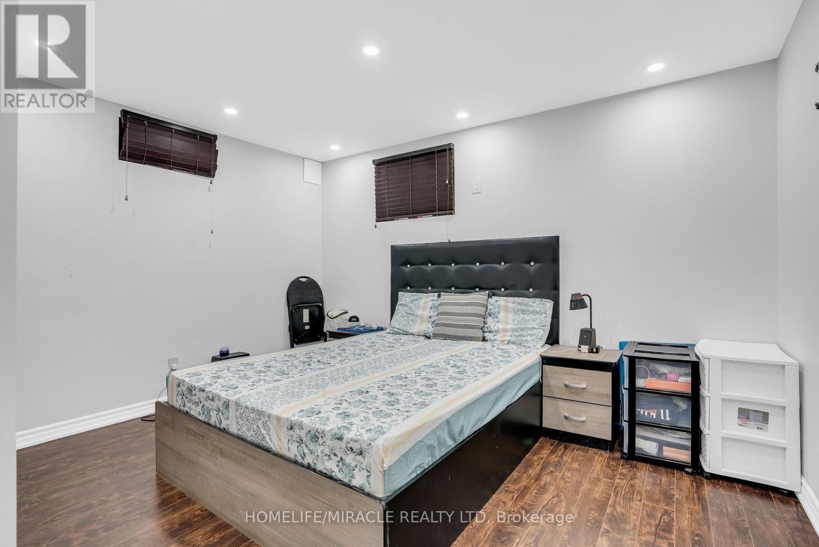 9 Gamson Crescent, Brampton, ON - Indoor Photo Showing Bedroom