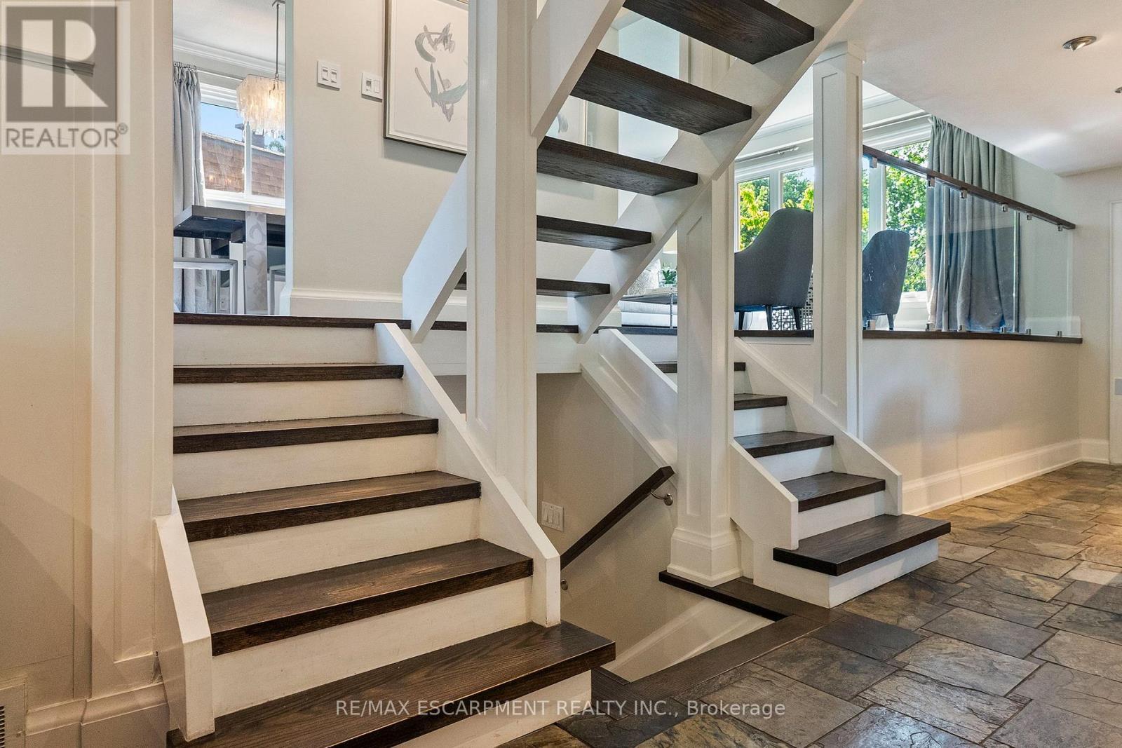 175 Mohawk Road, Oakville, ON - Indoor Photo Showing Other Room