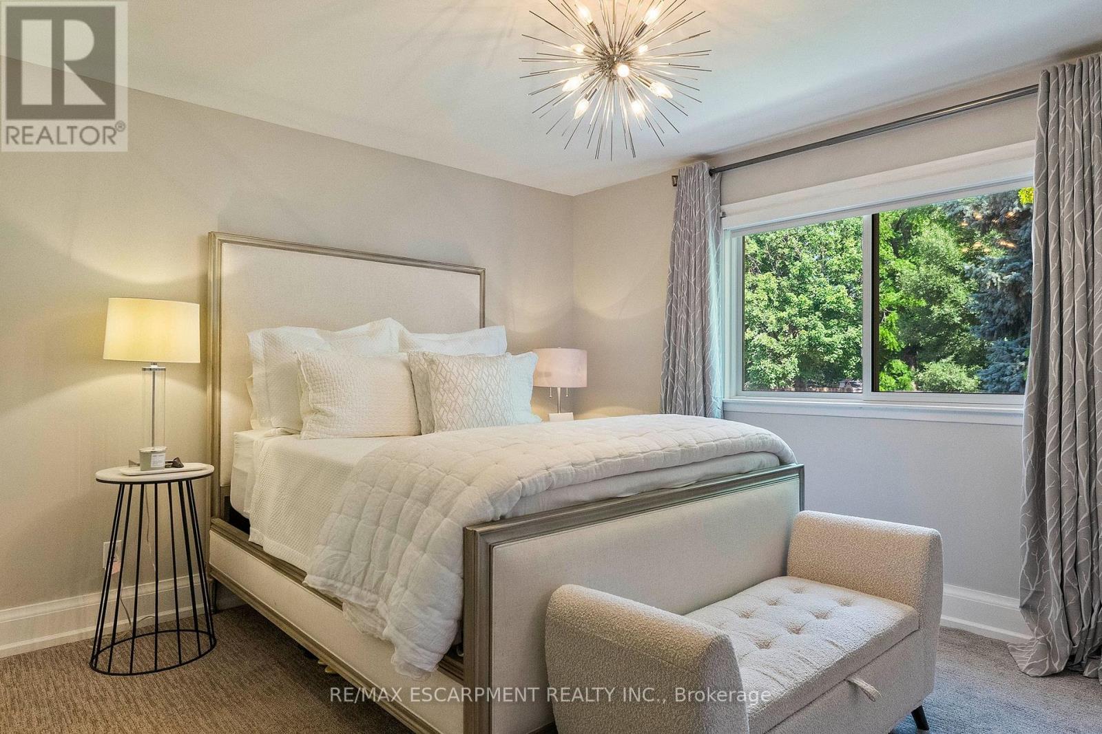175 Mohawk Road, Oakville, ON - Indoor Photo Showing Bedroom