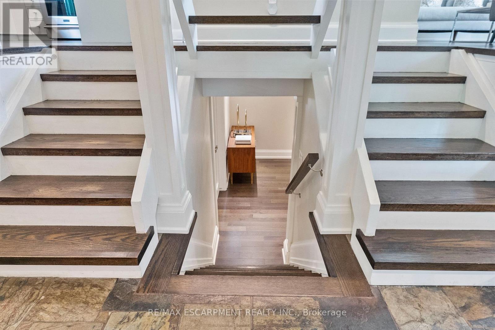 175 Mohawk Road, Oakville, ON - Indoor Photo Showing Other Room