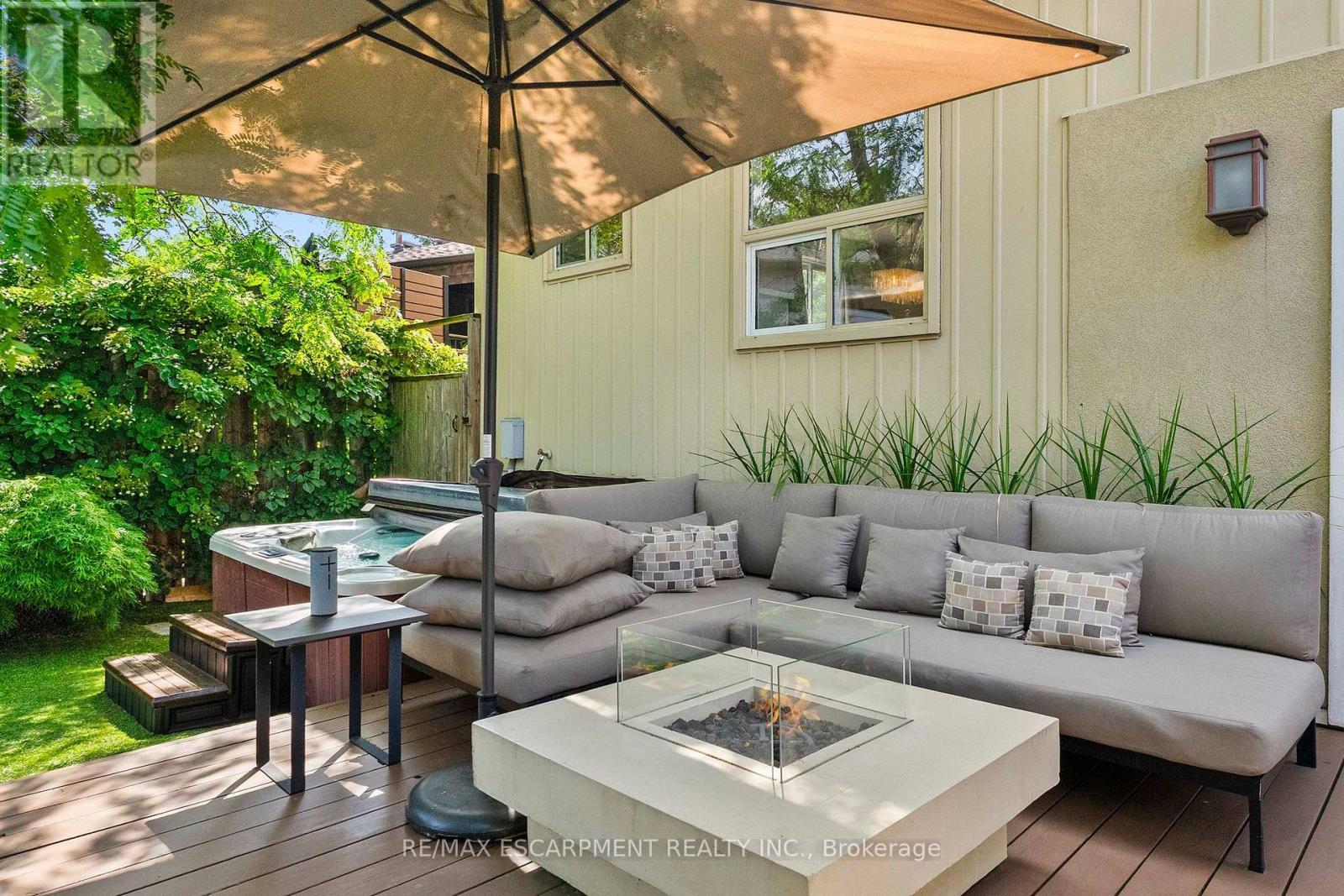 175 Mohawk Road, Oakville, ON - With Exterior