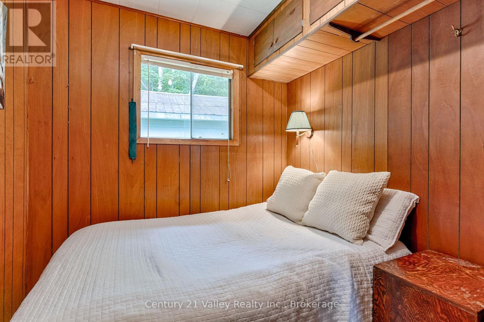 27A Maple Grove Lane, North Algona Wilberforce, ON - Indoor Photo Showing Bedroom