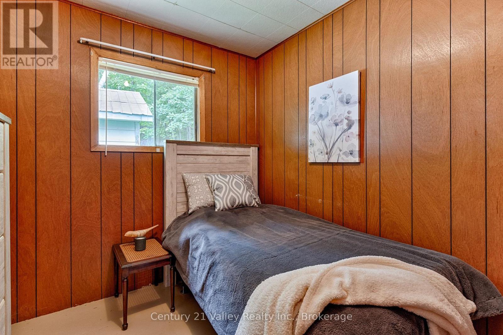 27A Maple Grove Lane, North Algona Wilberforce, ON - Indoor Photo Showing Bedroom