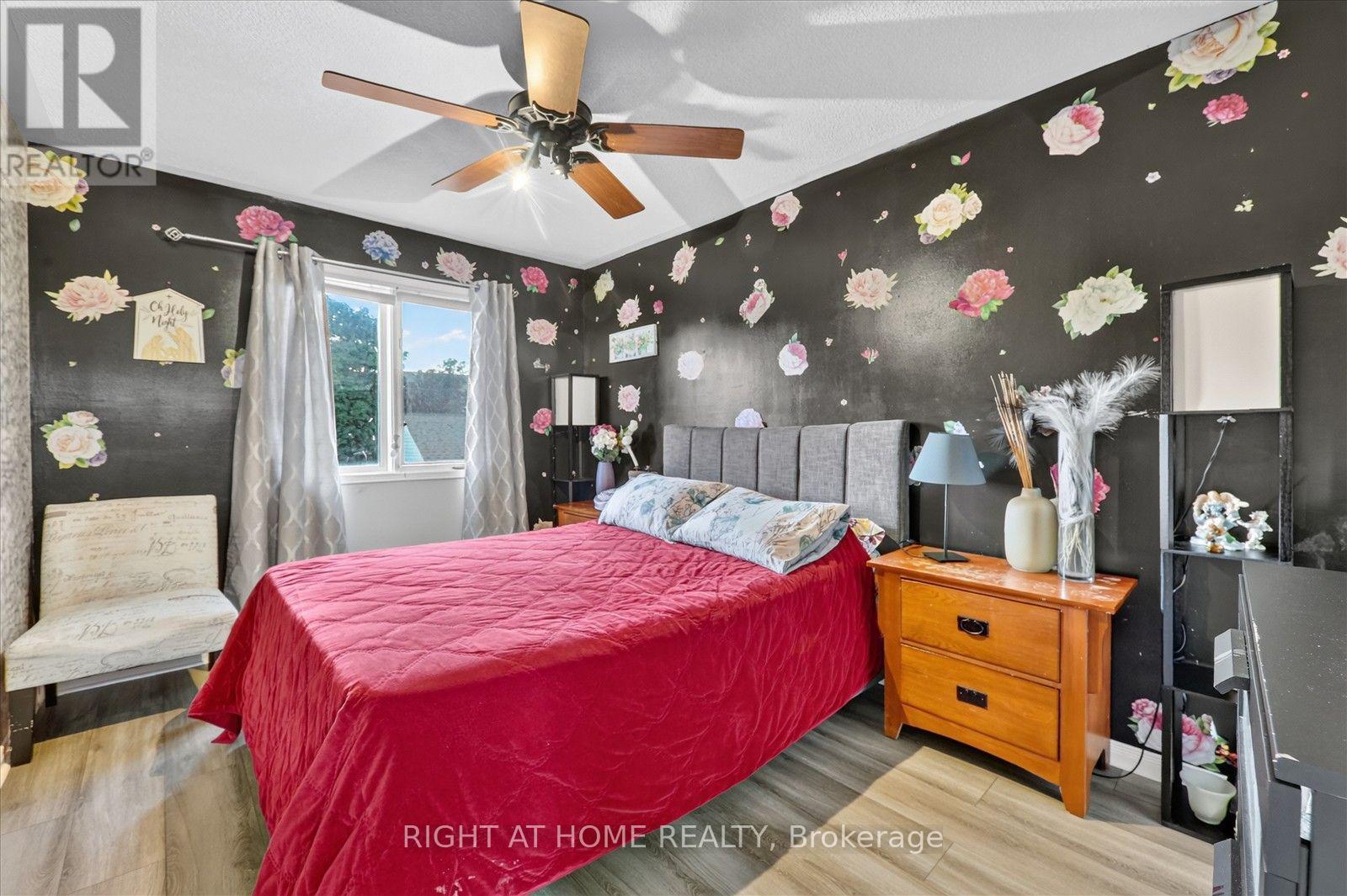 305 Alder Street, Orangeville, ON - Indoor Photo Showing Bedroom