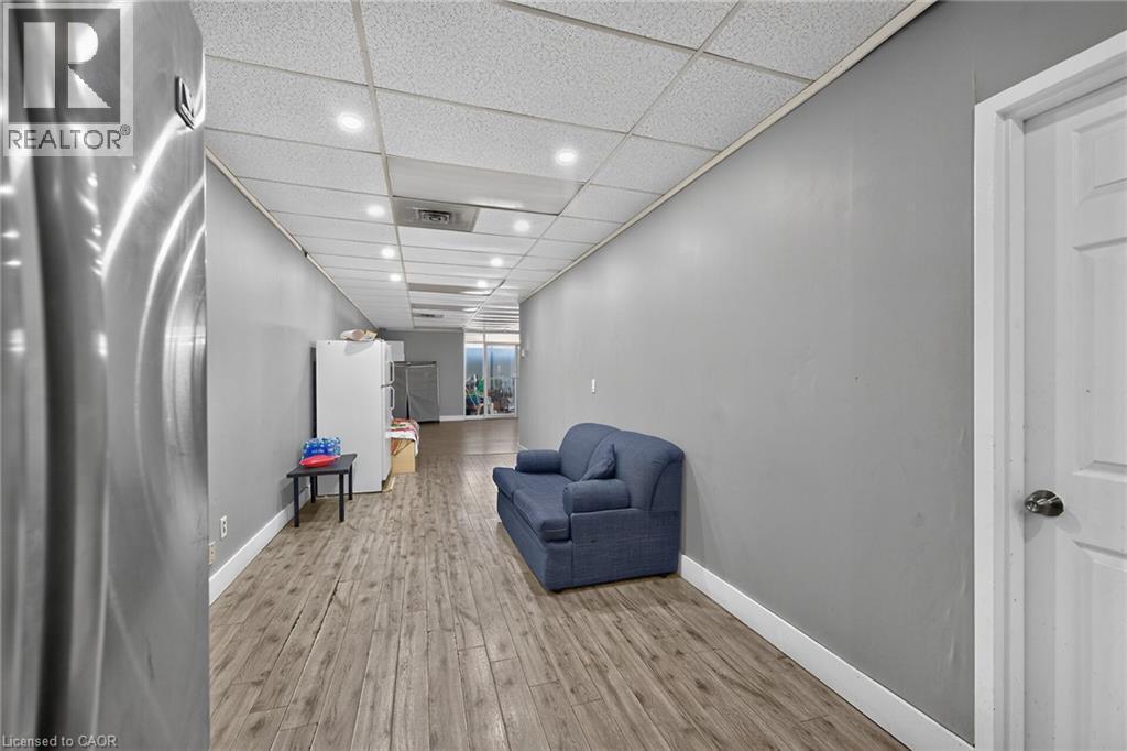 1292 Barton Street E, Hamilton, ON