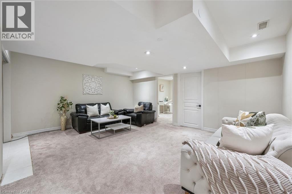 254 Gosling Gardens Unit# 12, Guelph, ON - Indoor
