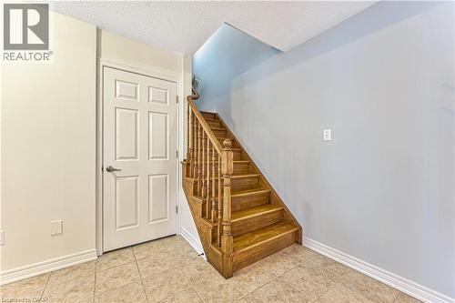 270 Springvalley Crescent, Hamilton, ON - Indoor Photo Showing Other Room