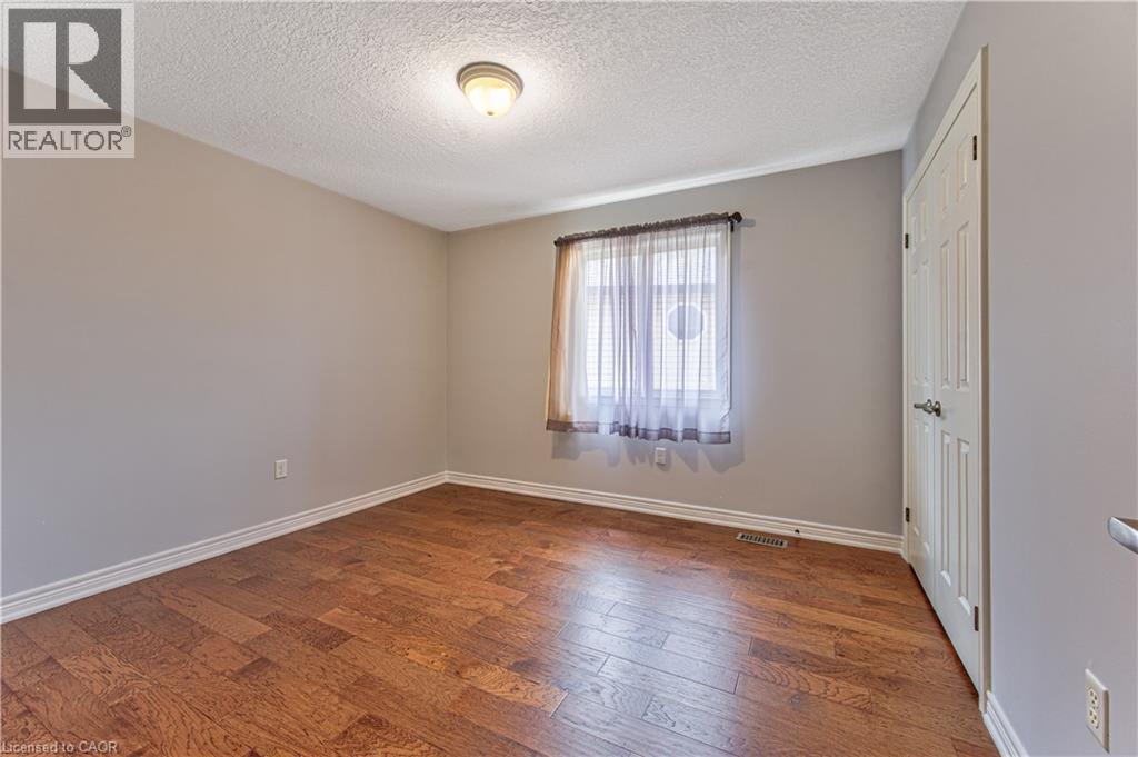 270 Springvalley Crescent, Hamilton, ON - Indoor Photo Showing Other Room