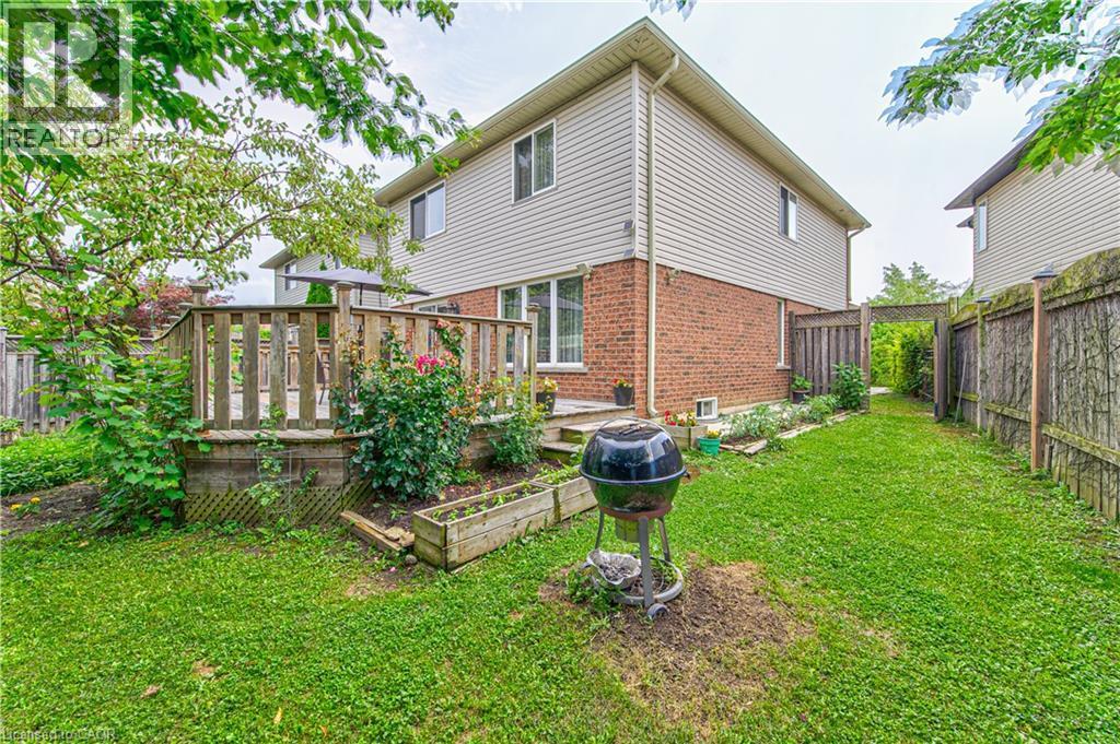 270 Springvalley Crescent, Hamilton, ON - Outdoor