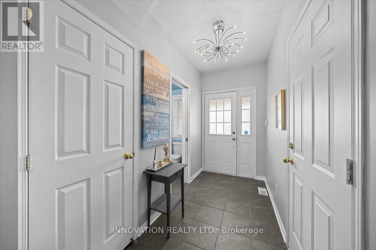195 Golflinks Drive, Ottawa, ON - Indoor Photo Showing Other Room