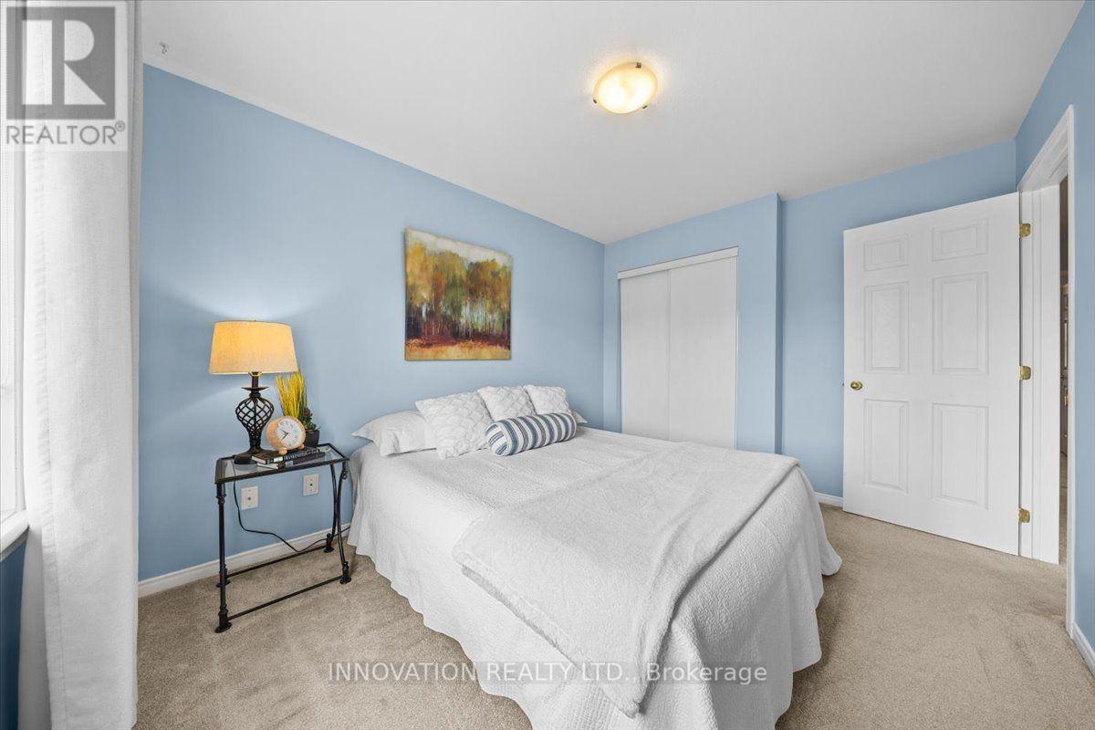 195 Golflinks Drive, Ottawa, ON - Indoor Photo Showing Bedroom