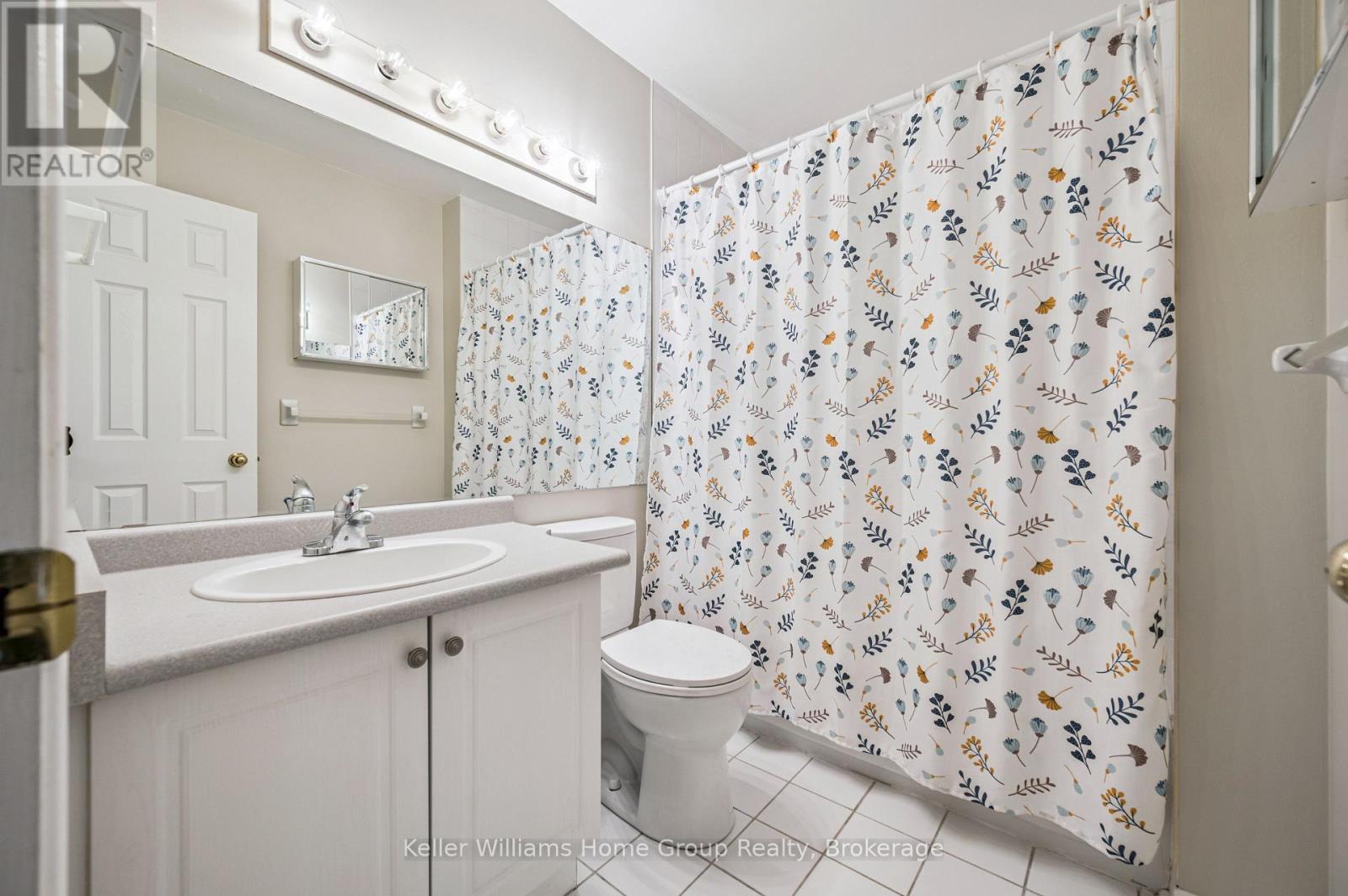 711 Johnston Park Avenue, Collingwood, ON - Indoor Photo Showing Bathroom