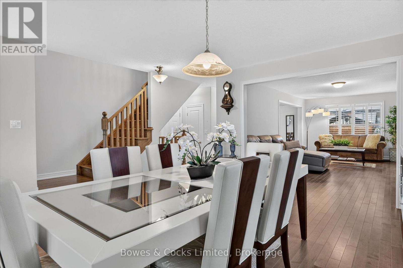 534 Grange Way, Peterborough (Northcrest Ward 5), ON - Indoor Photo Showing Dining Room