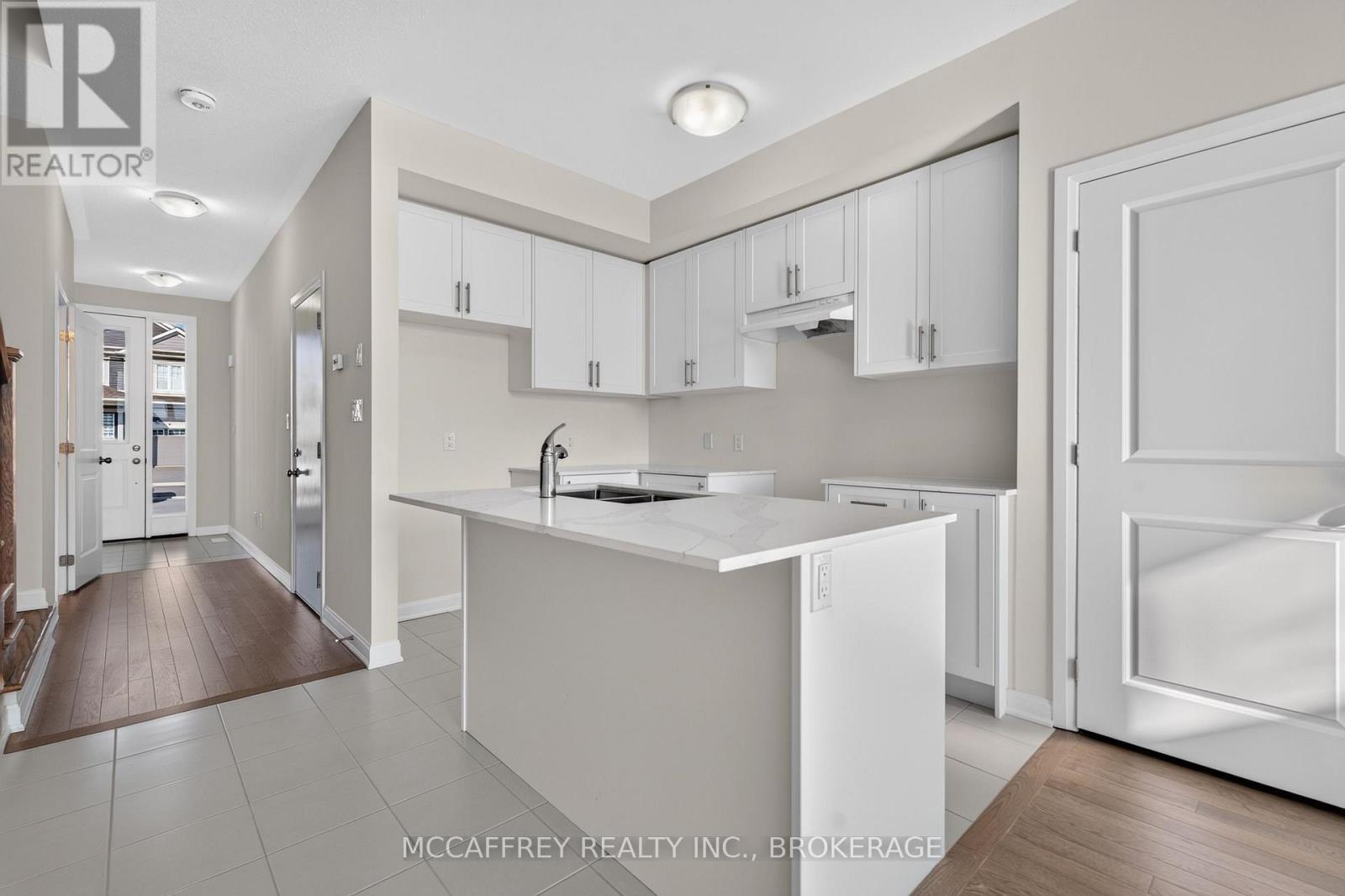 42 Golf Links Drive, Loyalist (Bath), ON - Indoor Photo Showing Kitchen