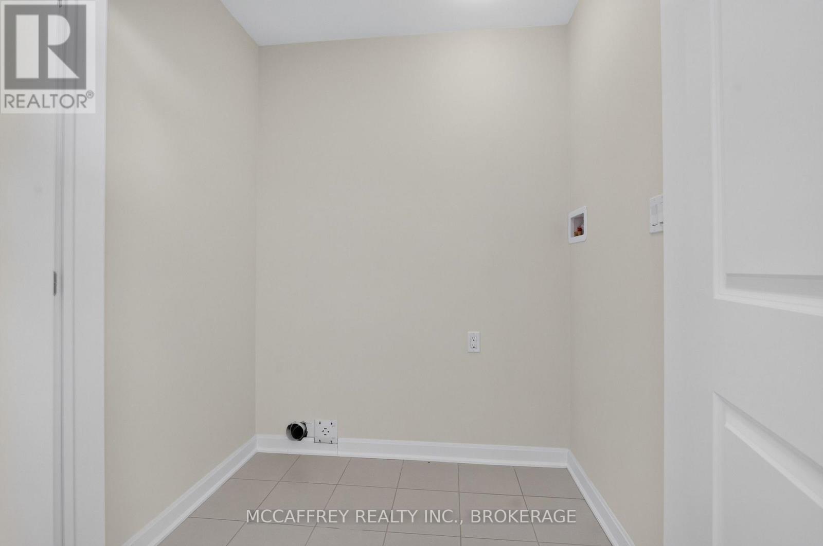 42 Golf Links Drive, Loyalist (Bath), ON - Indoor Photo Showing Other Room