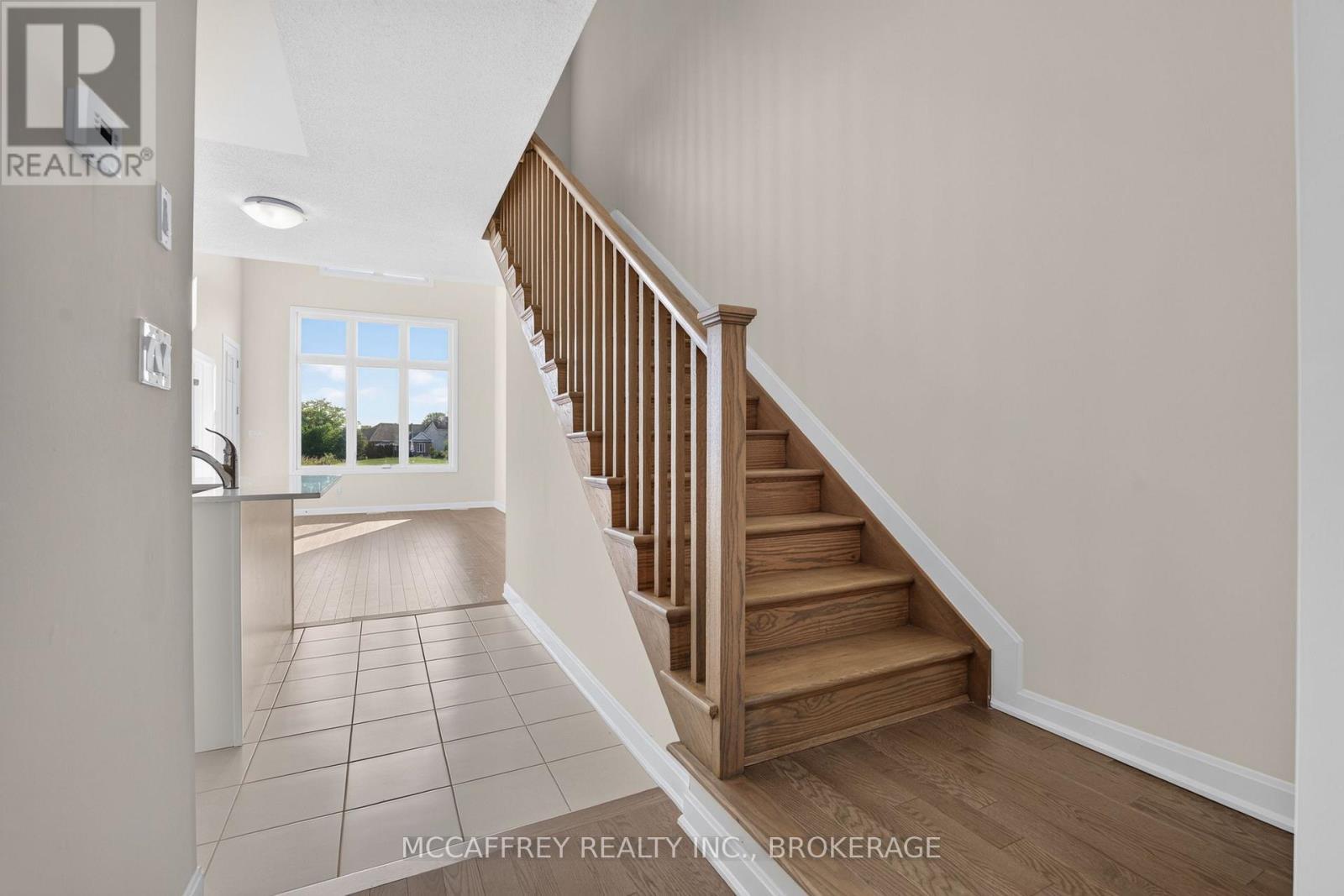 42 Golf Links Drive, Loyalist (Bath), ON - Indoor Photo Showing Other Room