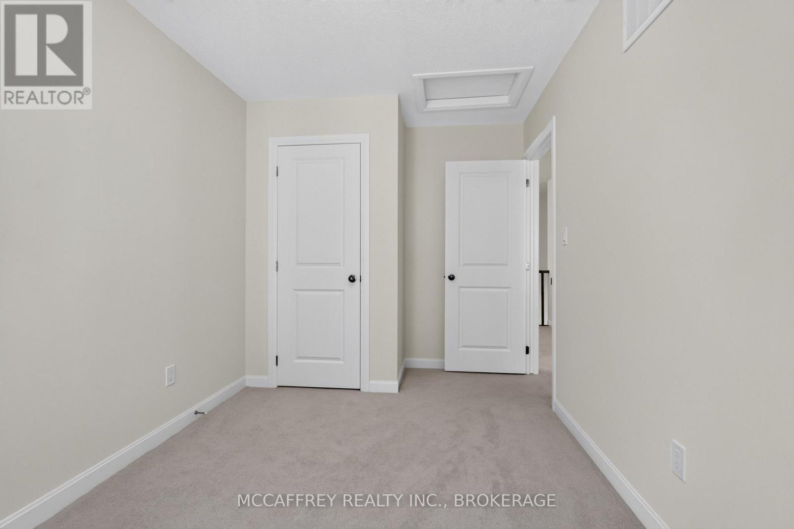 42 Golf Links Drive, Loyalist (Bath), ON - Indoor Photo Showing Other Room