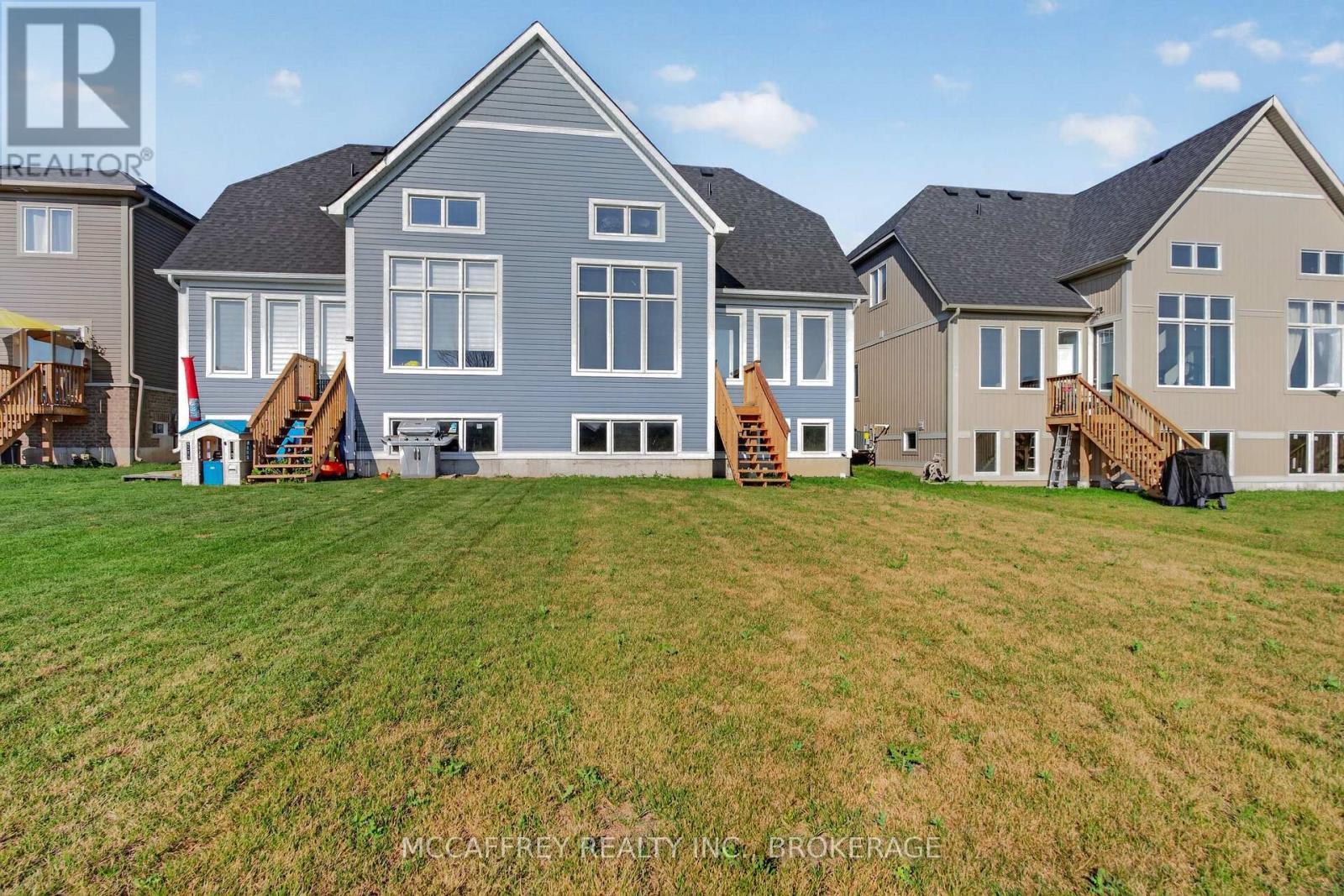 42 Golf Links Drive, Loyalist (Bath), ON - Outdoor