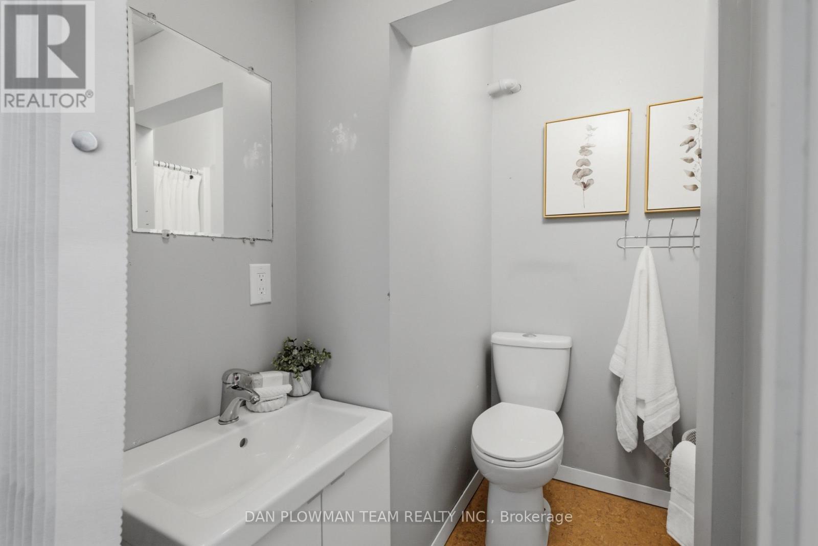 265 Haig Street, Oshawa, ON - Indoor Photo Showing Bathroom
